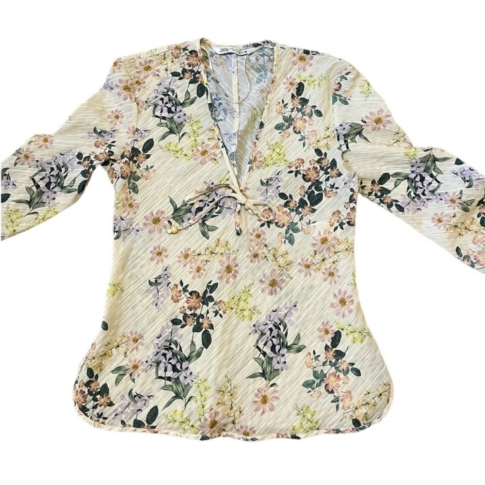 Zara Floral Structured Crinkle Blouse Cream
